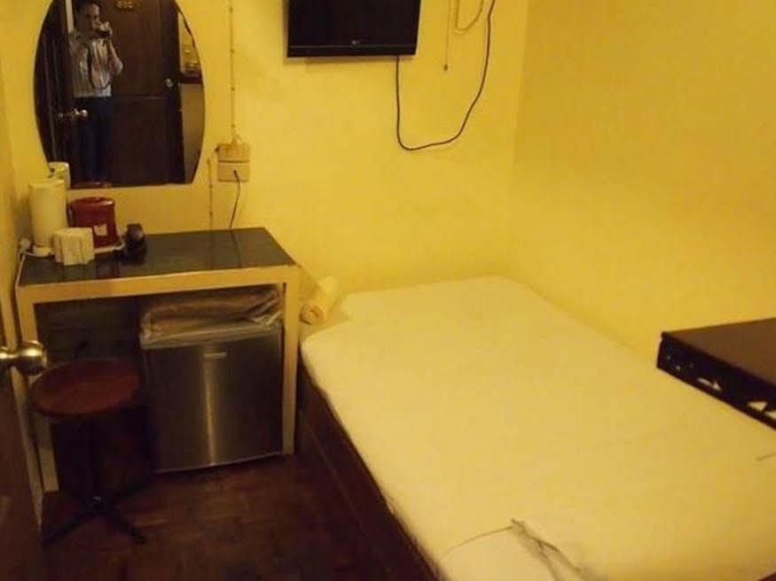 A-One Inn Бангкок Экстерьер фото